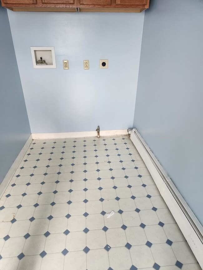 Building Photo - 2015 12th Ave