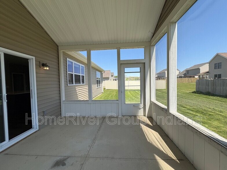 Building Photo - 12986 Mendocino Cv