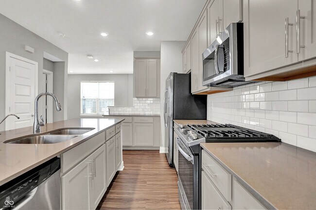 Building Photo - 3517 Buckner Dr