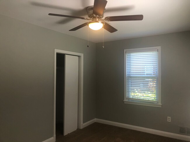 Building Photo - RENOVATED 4 bed 1 bath home in Glen Burnie
