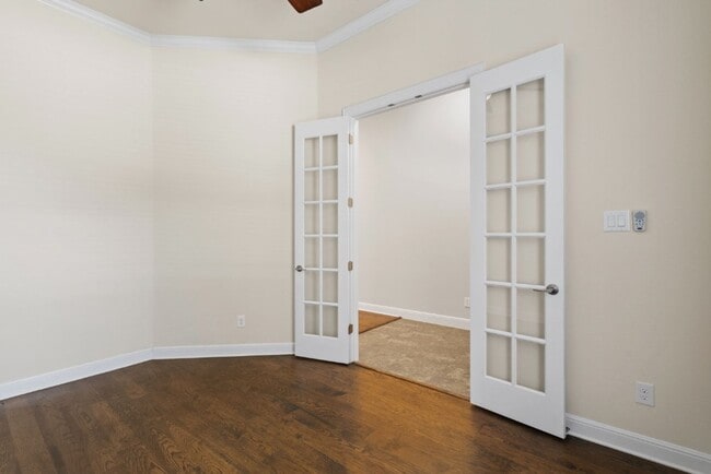 Building Photo - 432 Clear Springs Holw, Buda, Texas 78610