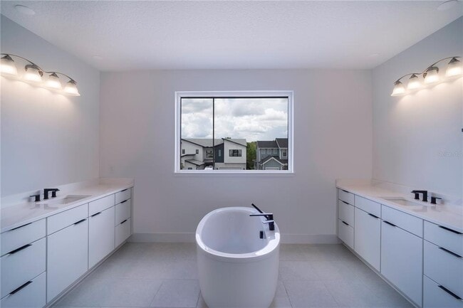 Building Photo - 9004 Santorini Dr