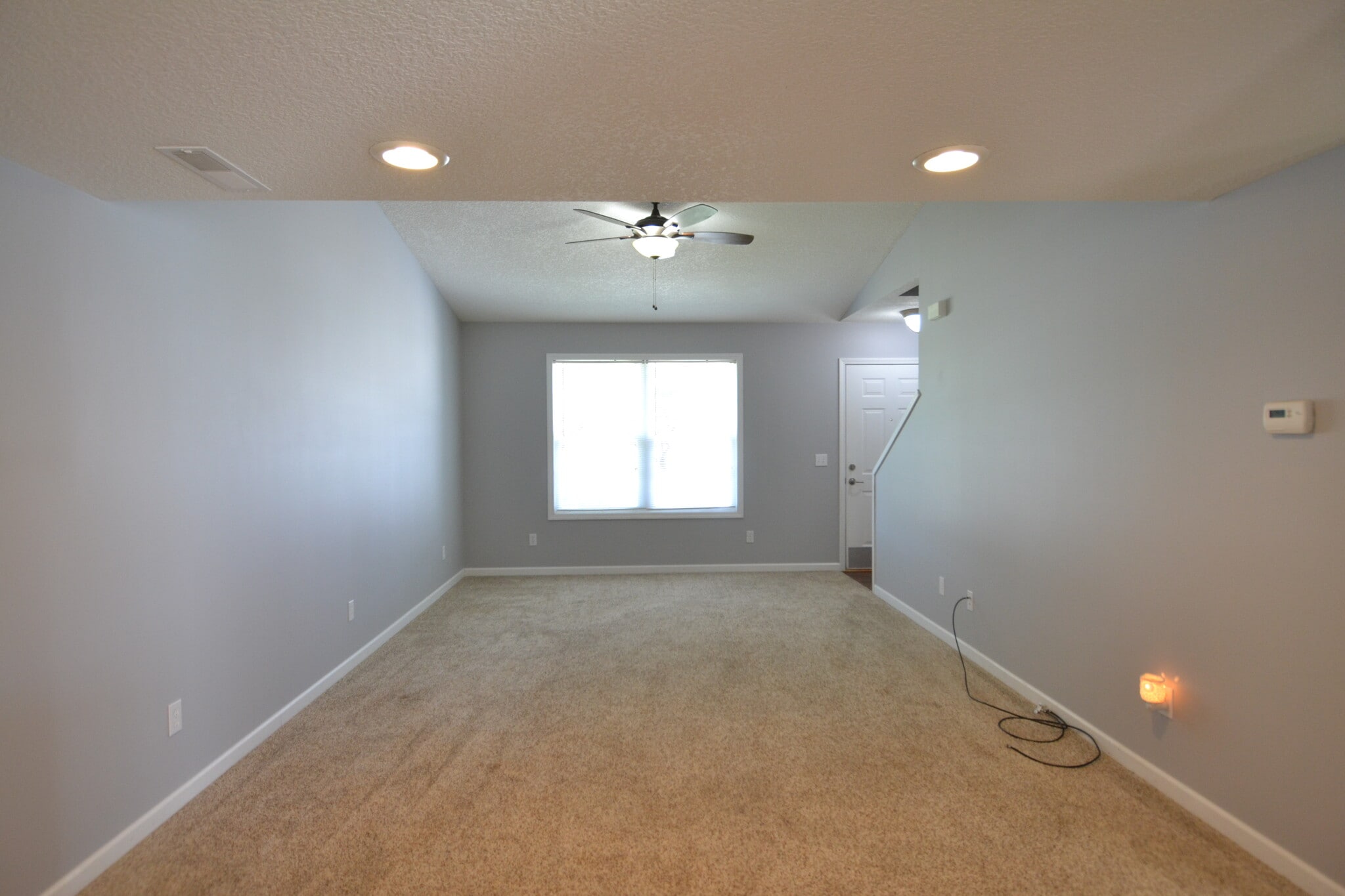 Building Photo - 1900 Salter Pl