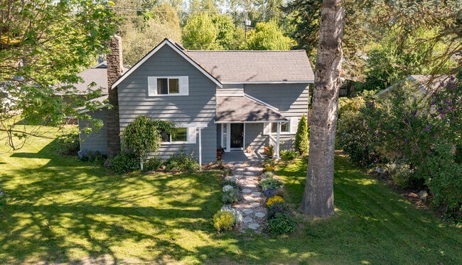 Primary Photo - 33504 SE 43rd St