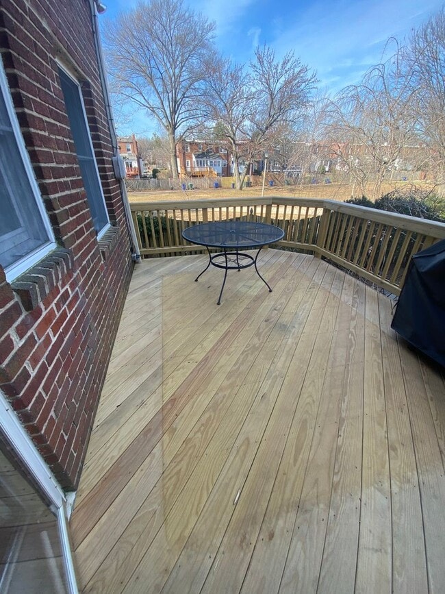 Building Photo - 22 Mt Vernon Ave