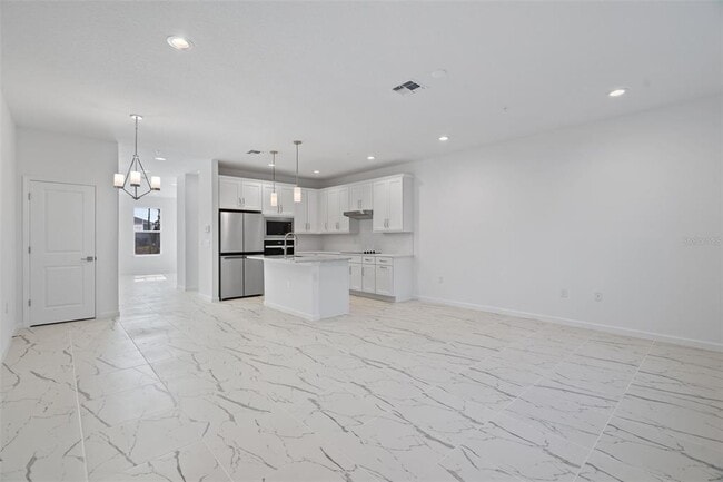 Building Photo - 1601 Pinecliff Dr