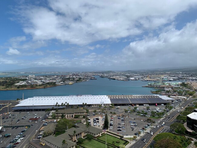 Building Photo - High Floor - Corner Unit - Ocean View - The Collection Condominium