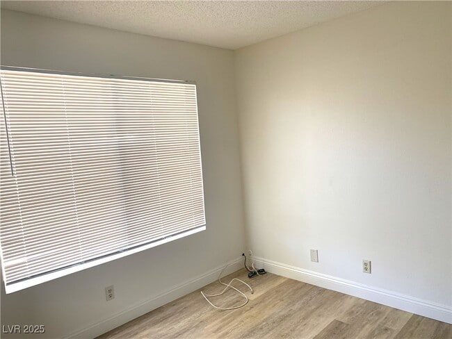 Building Photo - 1822 Avacado Ct