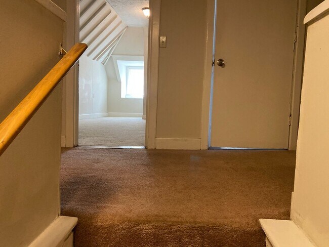 Building Photo - 339 Park Ave