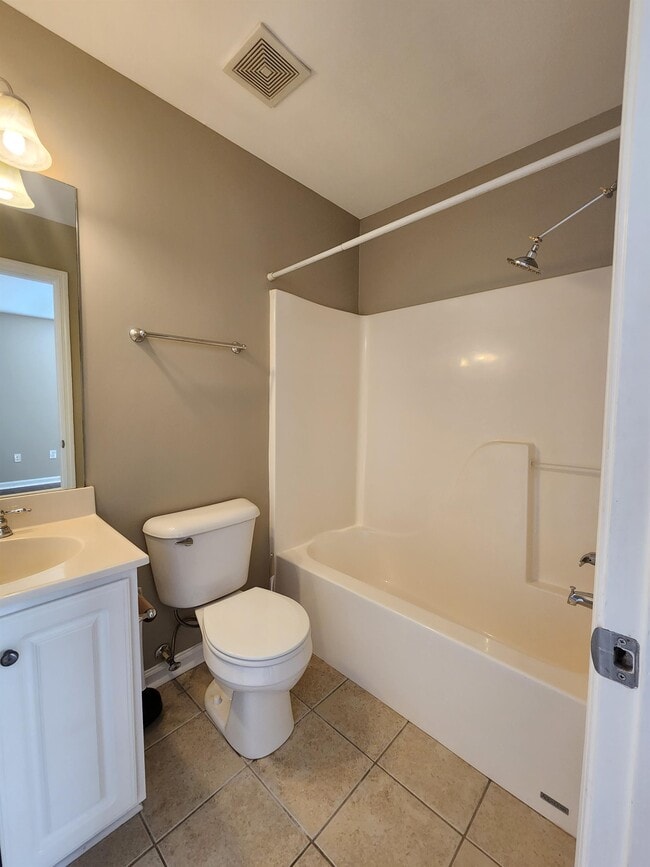 Building Photo - 110 Artisan Pl