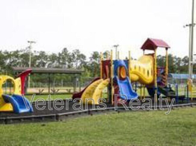 Building Photo - 210 Lanai Village