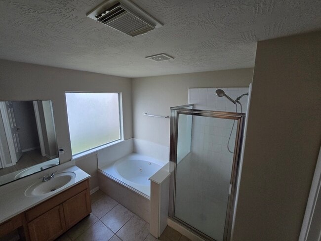 Building Photo - 3730 Liberty Square Trail