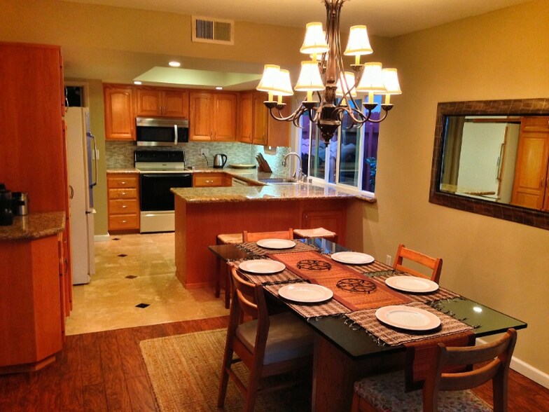 Building Photo - 3962 Mt Albertine Way