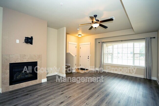 Building Photo - 5020 Cinquefoil Ln