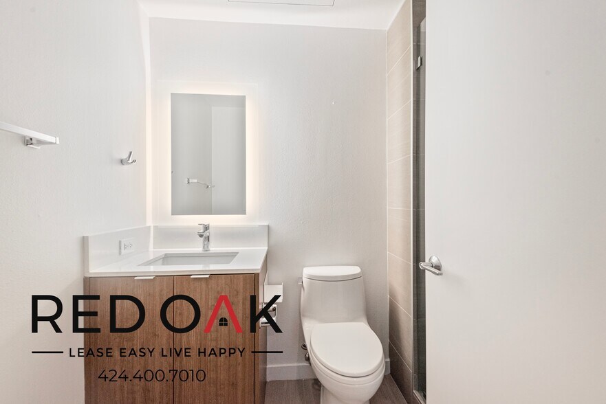 Building Photo - 11649 Mayfield Ave