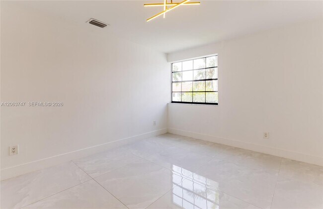 Building Photo - 3571 Magellan Cir