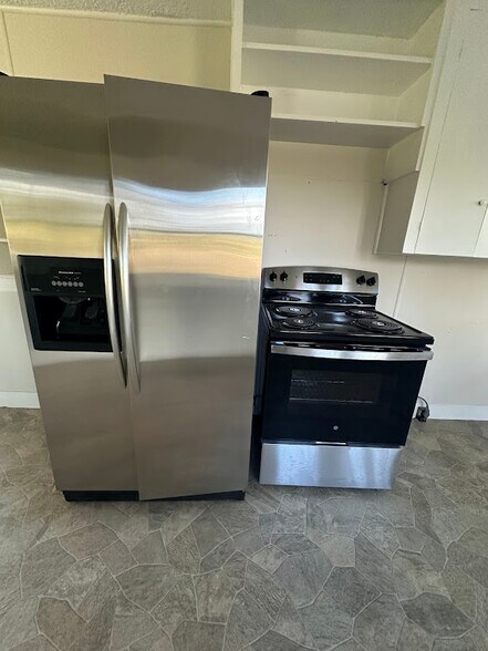 Building Photo - 11625 NW Thompson Rd