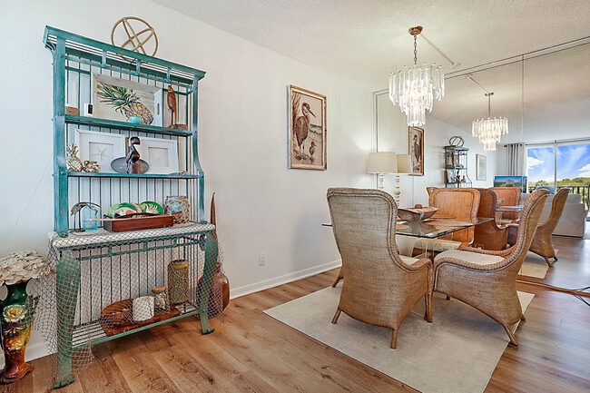 Building Photo - 2121 N Ocean Blvd