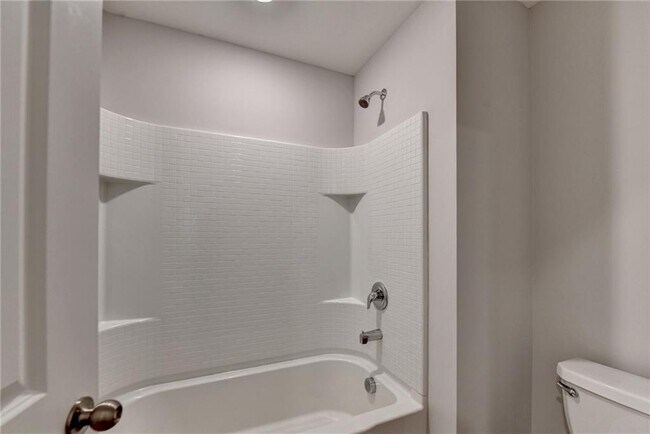 Building Photo - 175 Grey Falcon Ave