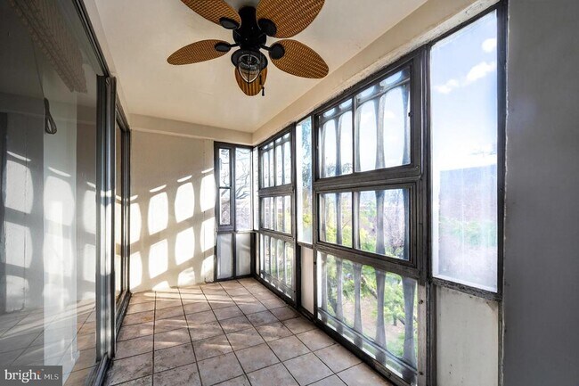 Building Photo - 1311 Delaware Ave SW