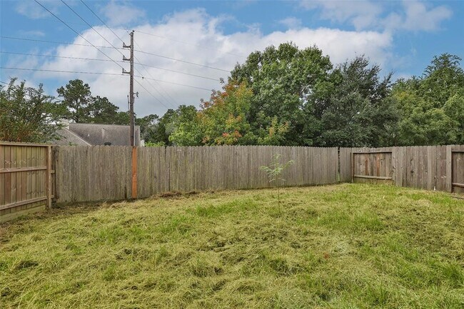 Building Photo - 17403 Harmony Hill Dr