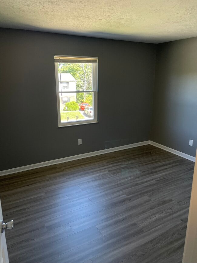 Building Photo - 59 Bustetter Dr