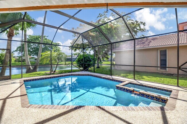 Building Photo - 10204 Camelback Ln