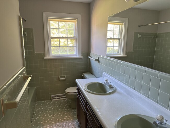 Building Photo - 7238 Bellspring Dr