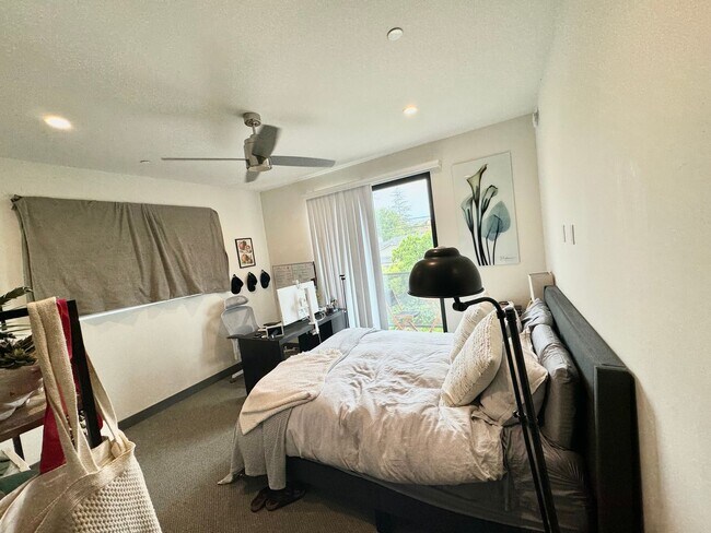 Building Photo - dun8385