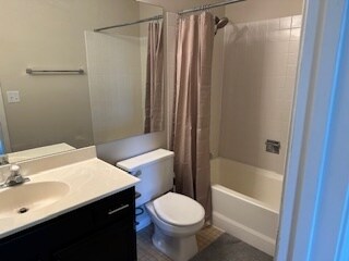 Building Photo - 545 Woodcrest Dr