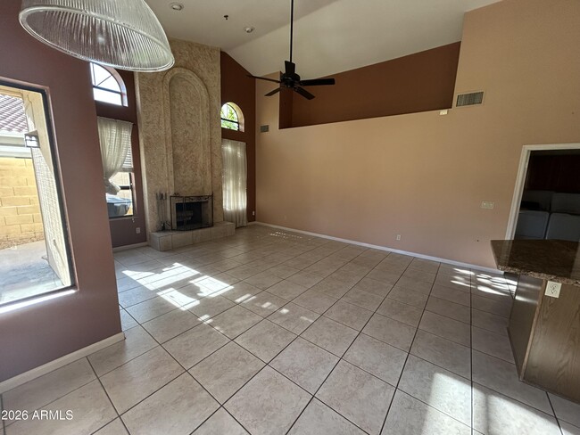 Building Photo - 9274 E Corrine Dr