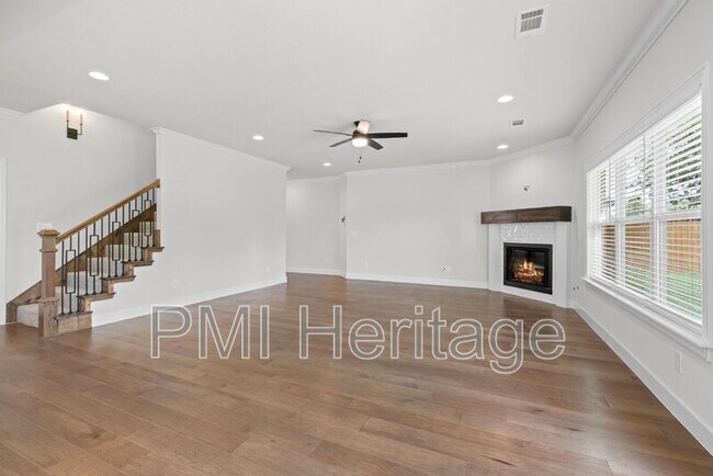 Building Photo - 1361 Sessile Oak Wy