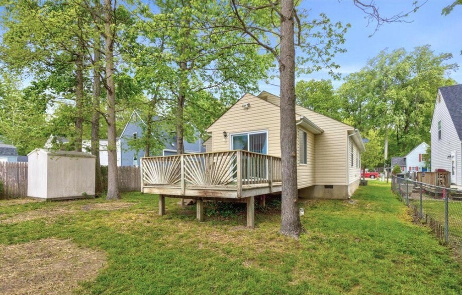 Building Photo - 3629 10th St