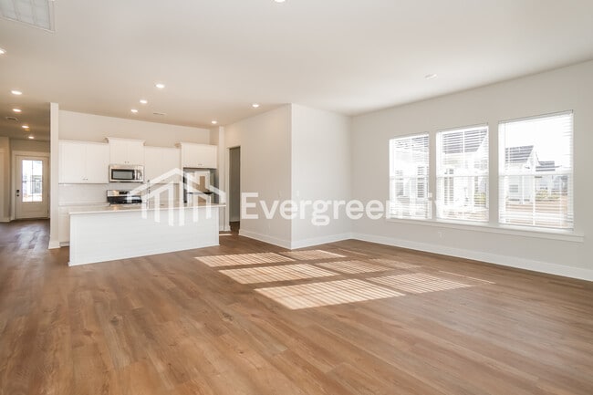 Building Photo - 131 Bloomsbury St