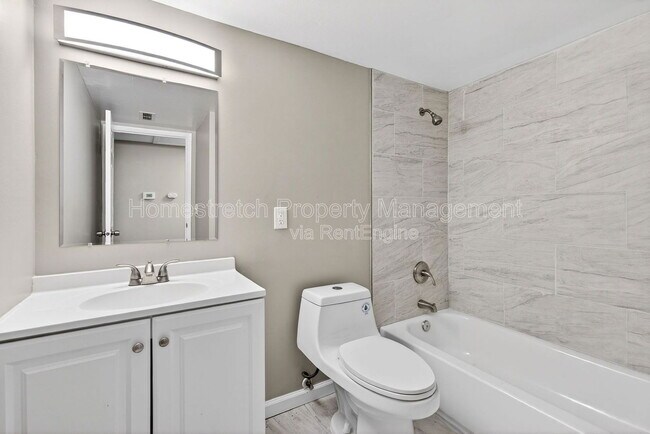 Building Photo - 3333 Green Pasture Dr