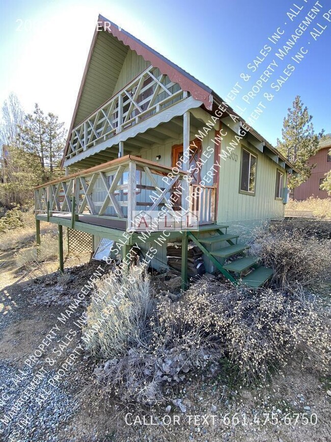 Primary Photo - 2000 Pioneer Way