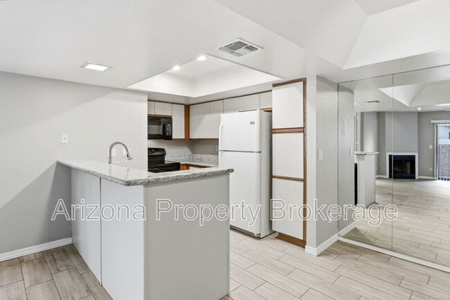 Building Photo - 2935 N 68th St