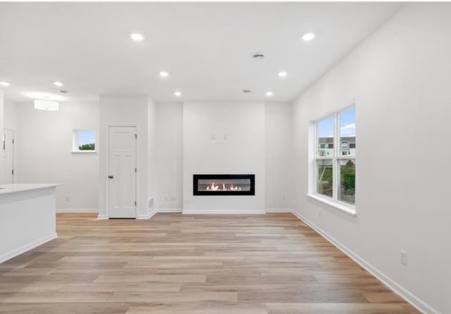 Building Photo - 13644 Busch Ln