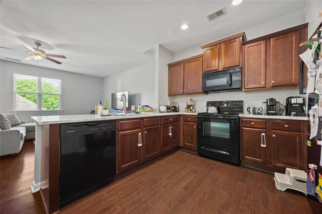 Building Photo - 3203 Cyrus Point Ln