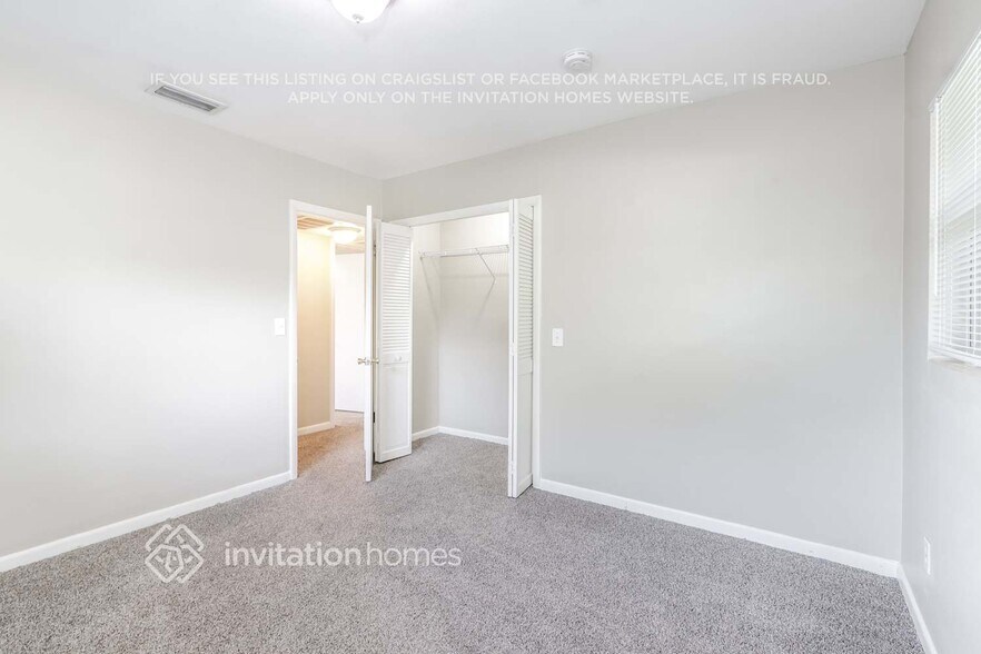 Building Photo - 1520 Price Cir