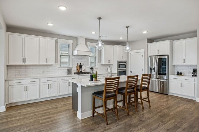 Building Photo - Stunning Craftsman-Style Rental Home with Flexible Living Space & Luxury Upgrades!