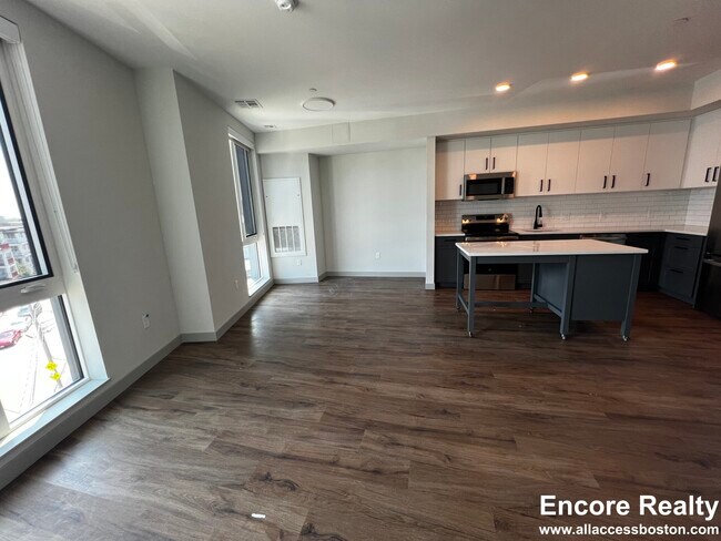 Building Photo - 80 Rugg Rd