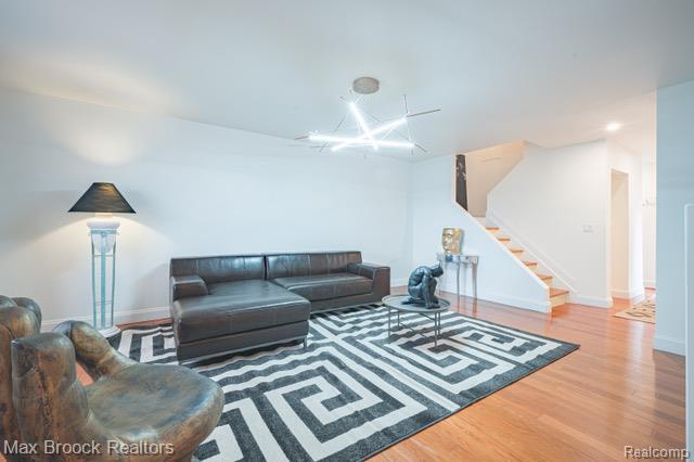 Building Photo - 81 Stratford Ln