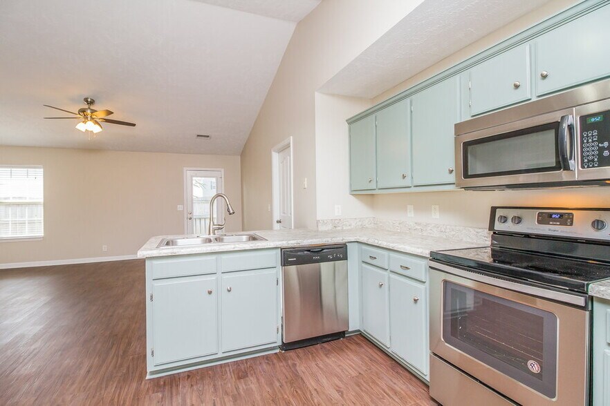 Building Photo - 1147 Melvin Dr
