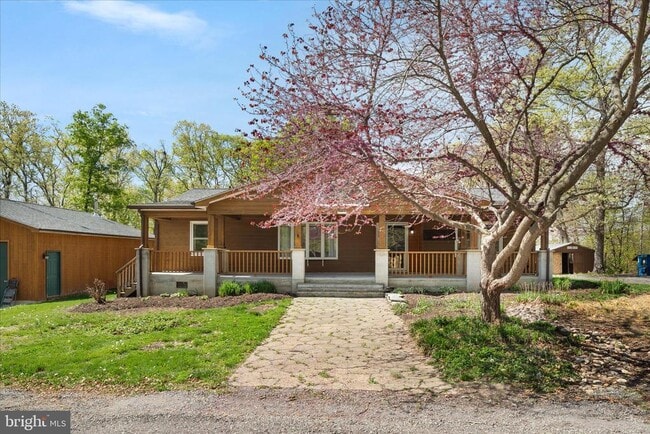 Building Photo - 716 Gafia Lodge Rd