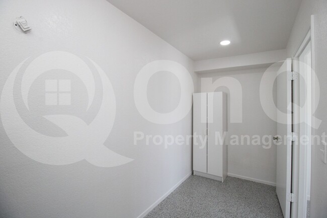 Building Photo - 3902 E White Aster St