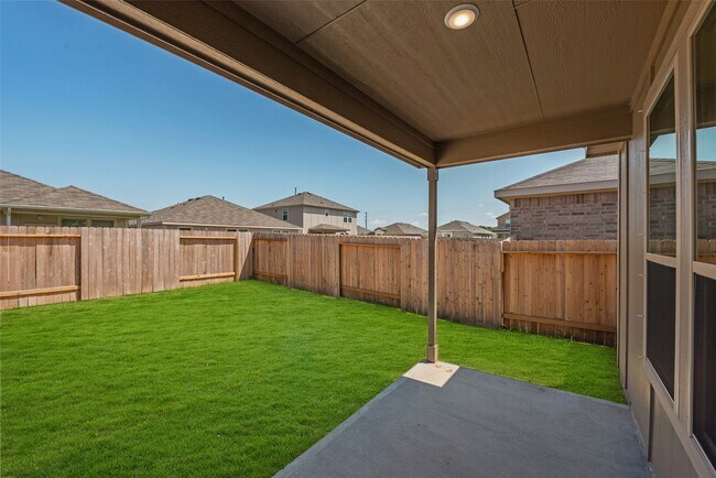 Building Photo - 339 Lippizan Dr