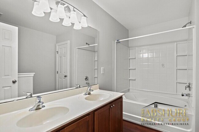 Building Photo - 3704 Hinton Grove Pl