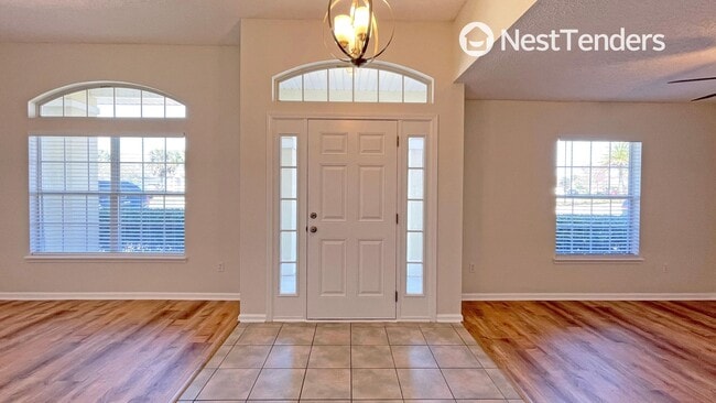 Building Photo - Exceptional Location in Fernandina's Flora...