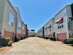 Building Photo - 3208 Yellowstone Park Dr